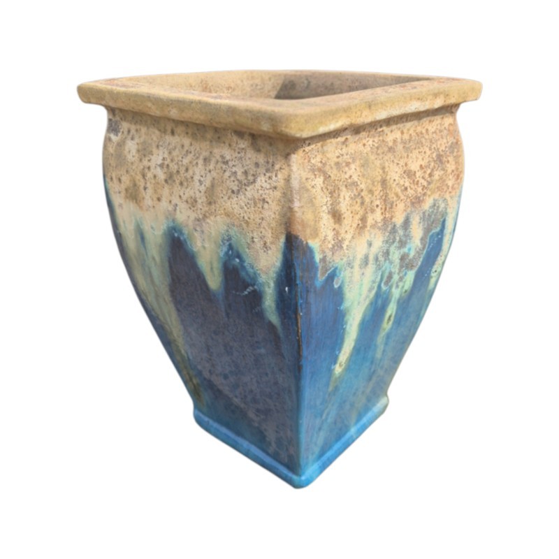 Maldives square planter
